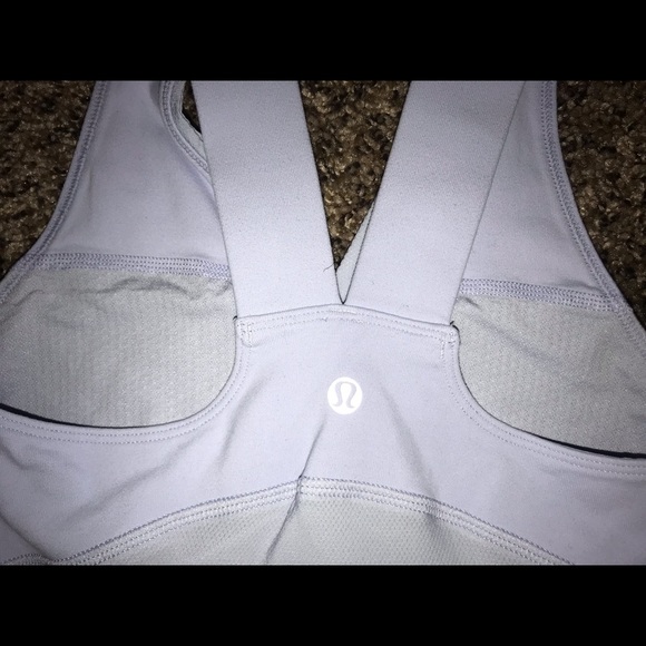 Lululemon tank top 6 - Picture 3 of 4